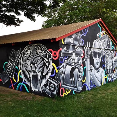 "Stine Hvid streetart mural Roskilde Festival 2015"