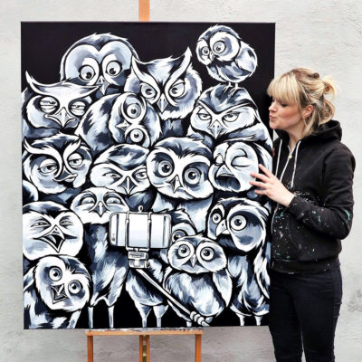 stine hvid owl selfie painting maleri